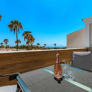  Apartment Luxury In Island Village.